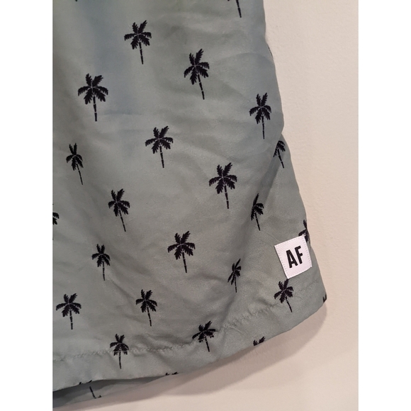 Allfenix Sage Green Palm Tree Print Mesh Lined Swim Trunks Size XL - Picture 3 of 6